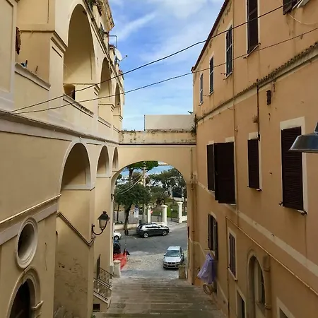 Appartamento Little Art House Gaeta Esterno foto
